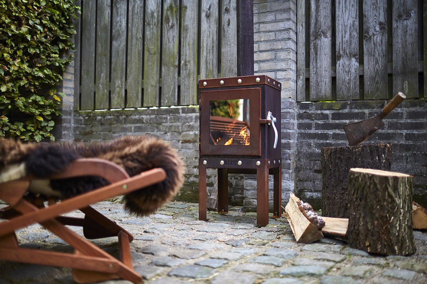 RB73 Terrassenkamin PIQUIA + 4 Beine
